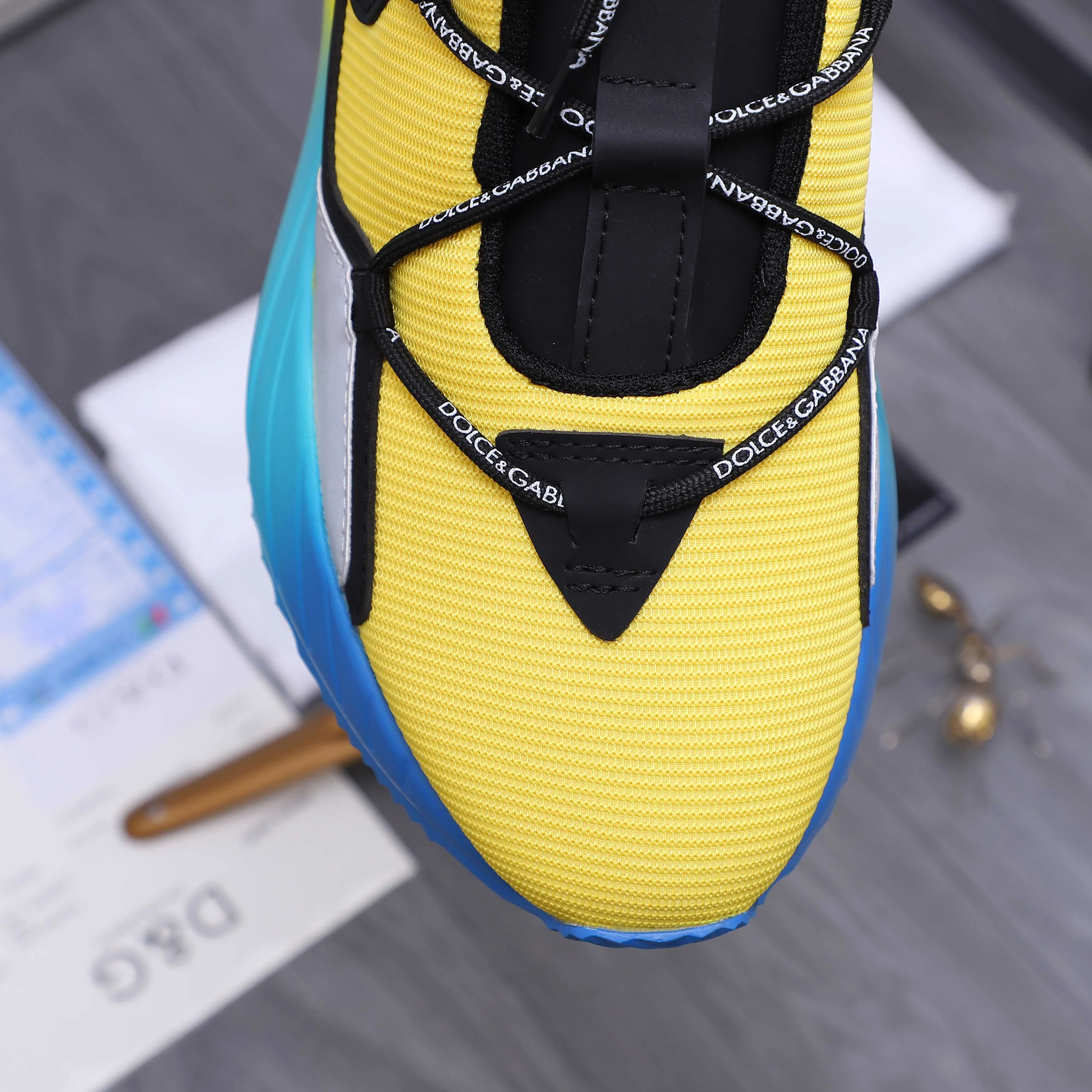 Men's shoes 💰540 Product trademark: DG (Dolce & Gabbana) couple's casual shoes Regular size: 36-46 Product materials: Selected fly woven breathable upper, mesh lining, cowhide insole, original outsole